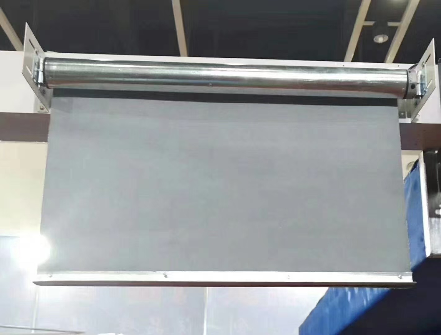 擋煙垂壁 擋煙垂壁